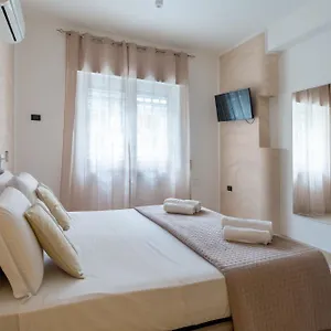 Fly 290 Bed & Breakfast